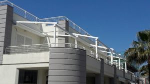 pergole addossate e motorizzate RIF: SE6