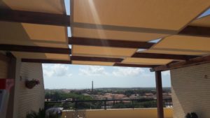 teli intrecciati ombreggianti per copertura di pergolato RIF: SE3