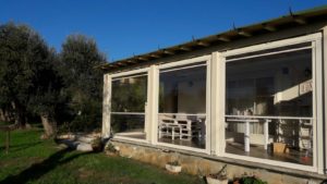 tende antivento cristal su strutture in alluminio