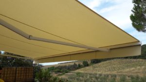 tenda a bracci con 4 metri di sporgenza RIF: TS26