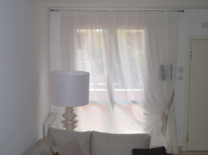 Tenda Arricciata Bianca da Gani Tende in Toscana.