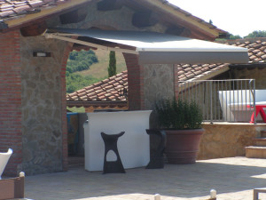 tenda a bracci estensibili su barra quadra di rinforzo RIF: TS260