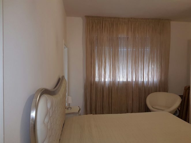 tenda riadattata per stanza da letto