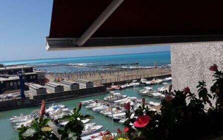 Tende a Cassonetto: Vantaggi, Caratteristiche e Consigli per la Scelta Ideale