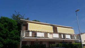 tende a capanno a righe per terrazzo RIF: TS73