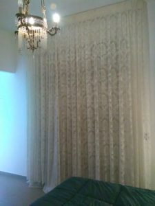 tende in georgette e pizzo smerlato RIF: TC76