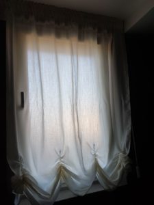 tende finto pacchetto elegante bianca