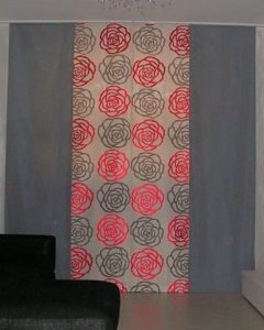 tende pannelli stampa rose stilizzate