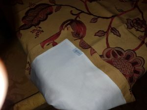 tovaglia in lino puro ricamata e foderata RIF: CA13