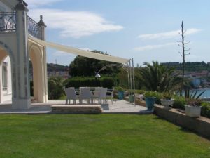 vele per copertura di veranda in villa RIF: TS189