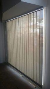 tende verticali filtranti RIF: TC239