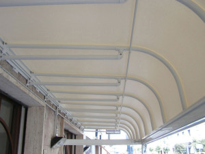 tenda in PVC modello a parentesi fissa RIF: TS272