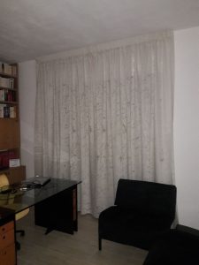 tenda arricciata per studio di casa