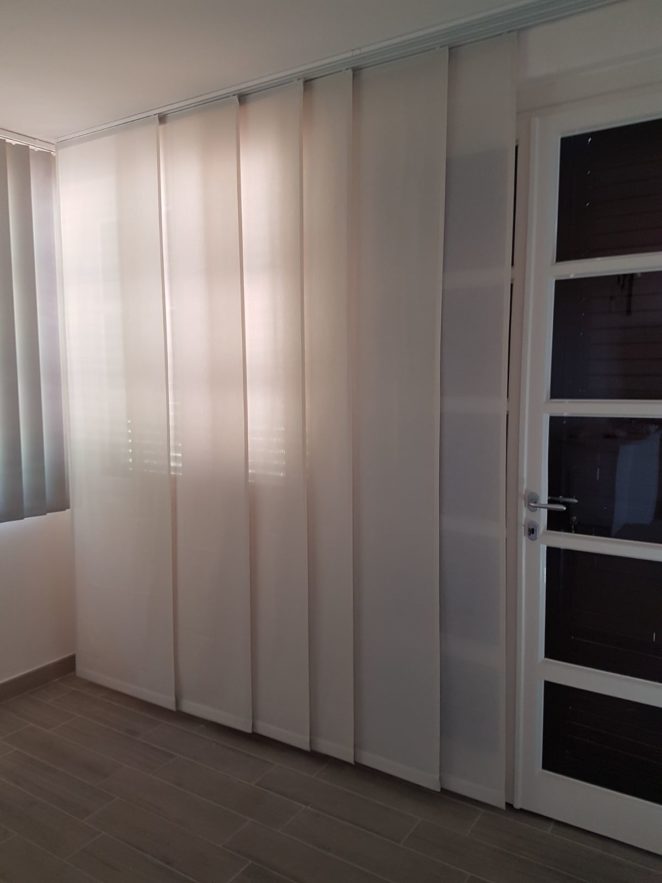 tende a pannelli filtranti in tessuto etamine ignifugo