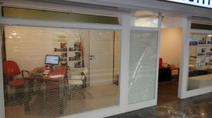 tende veneziane bianche per ufficio RIF: TC403