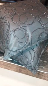 cuscini in raso e glitter RIF: CA55