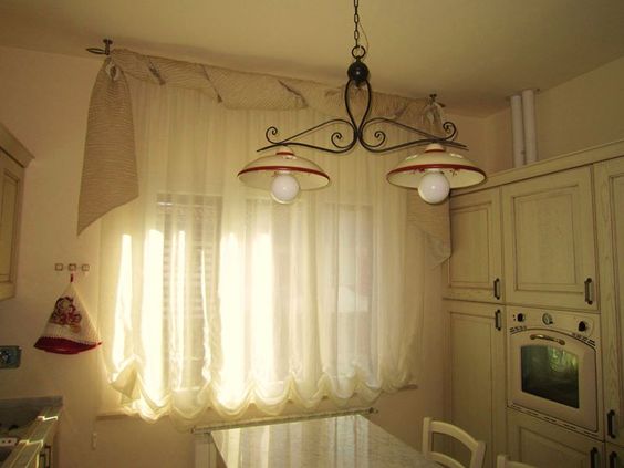 tenda finto pacchetto con drappo