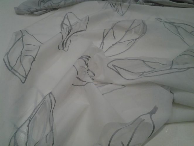 tessuto da interni con foglie stilizzate