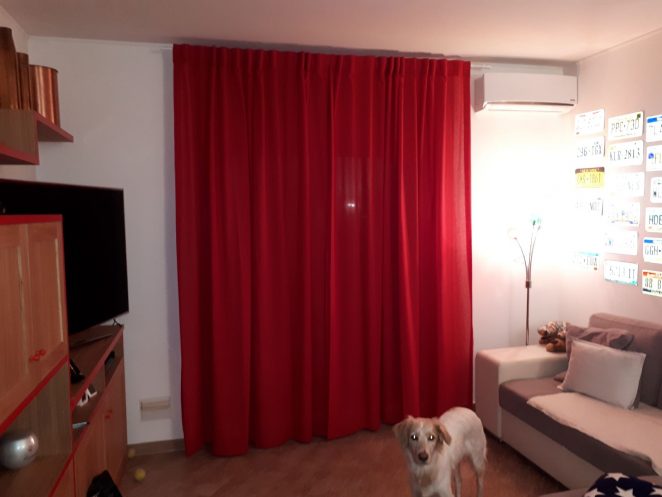 tende arricciate su bastone in misto lino e con asole a scomparsa