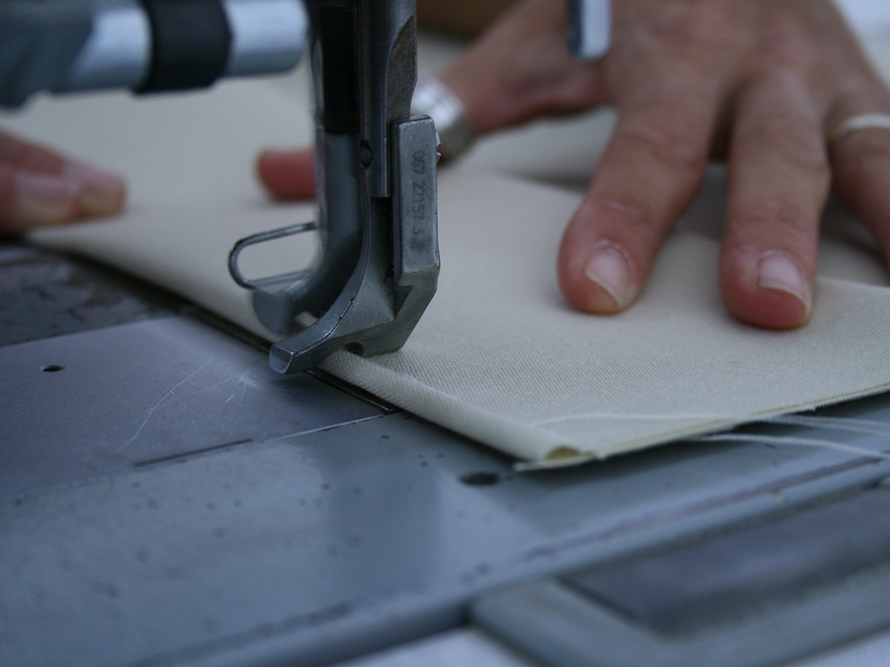 lavorazione tende .da sole su misura fabbrica gani cecina
