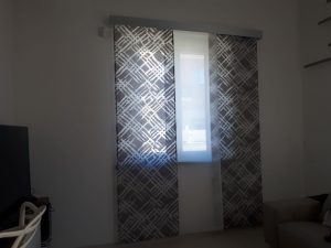 tenda a pannelli moderna con mantovana in alluminio