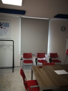 tende a rullo oscuranti per agenzia immobiliare