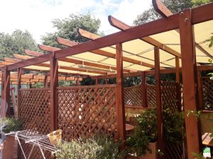teli intrecciati ombreggianti per copertura di 2 pergolati a San Vincenzo (Livorno)