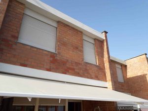 tenda a bracci senza cuciture a san vincenzo