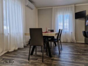 2 tende classiche coordinate per sala (TL12)