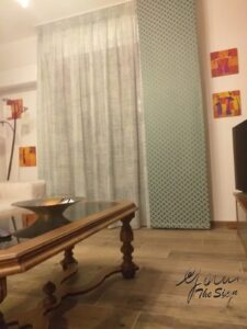 tenda arricciata per sala con pannello laterale (TL11)